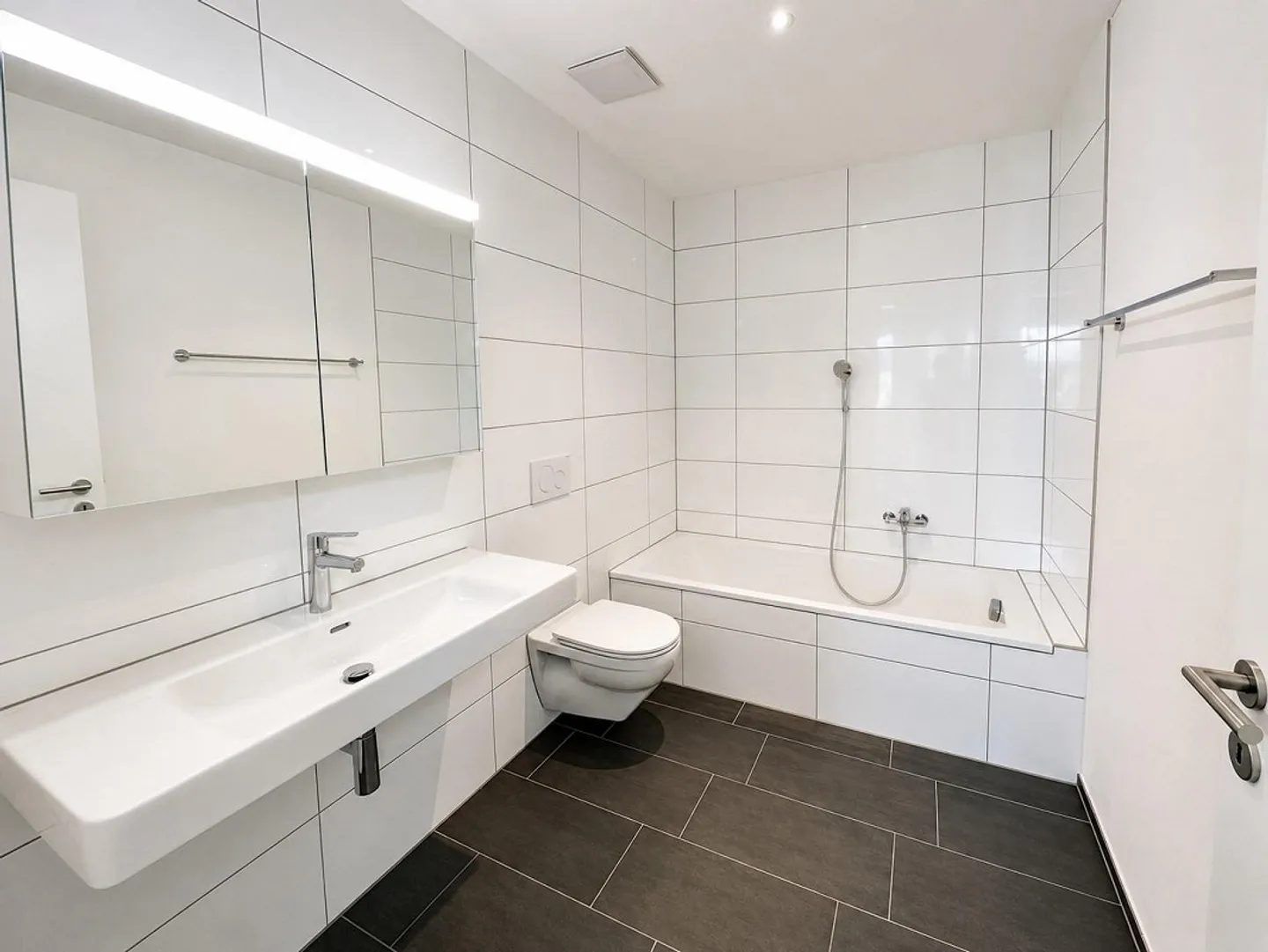 Première location : Appartement attique exclusif de 4,5 pièces à Goldau - Photo 11 sur 13