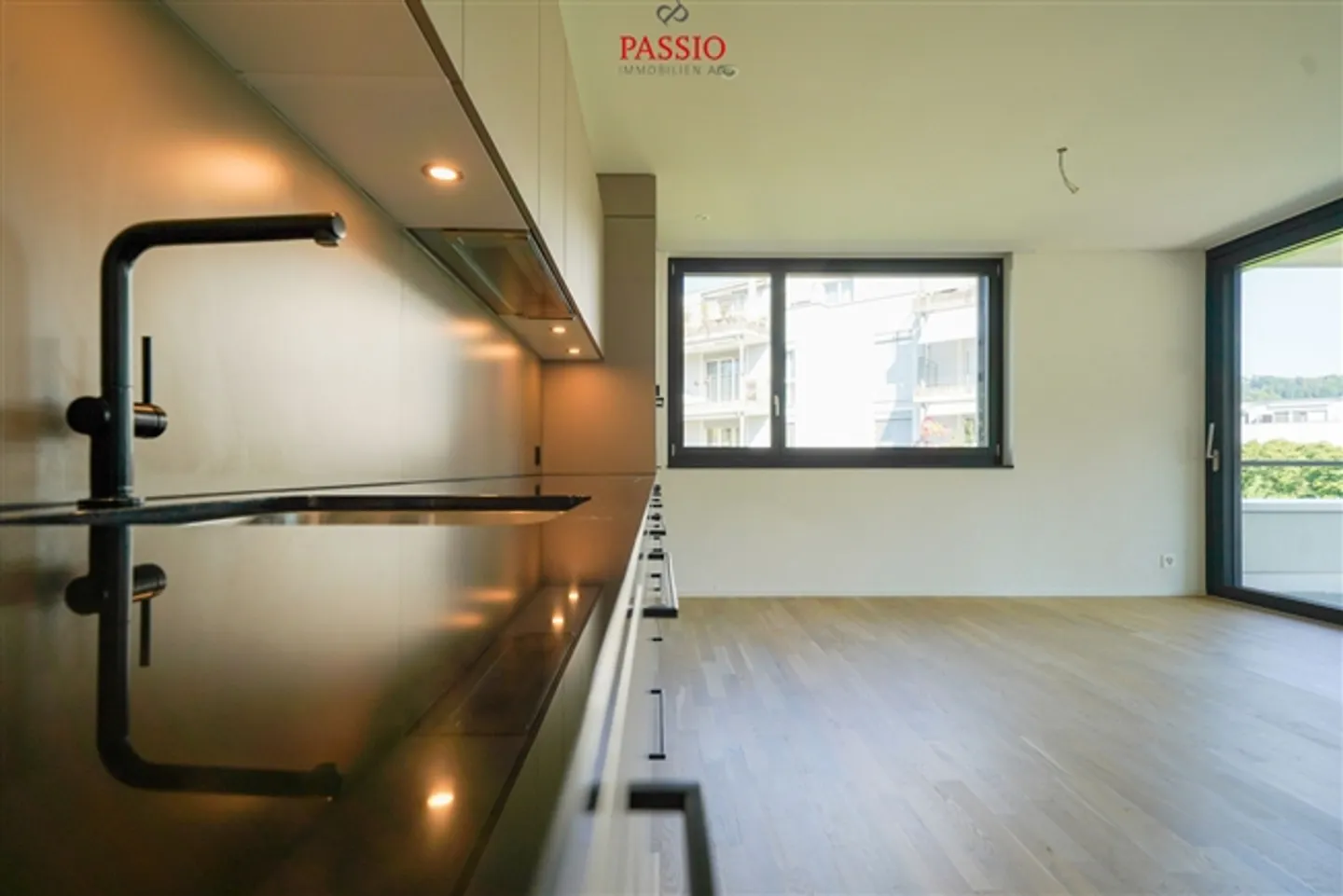 Modern Living with Nature View: Spacious 4.5-Room Apartment on the 1st Floor - Photo 7 of 20