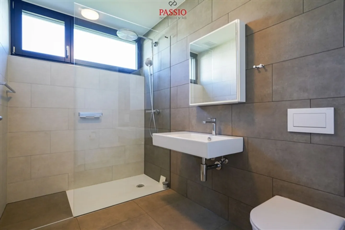 Modern Living with Nature View: Spacious 4.5-Room Apartment on the 1st Floor - Photo 12 of 20