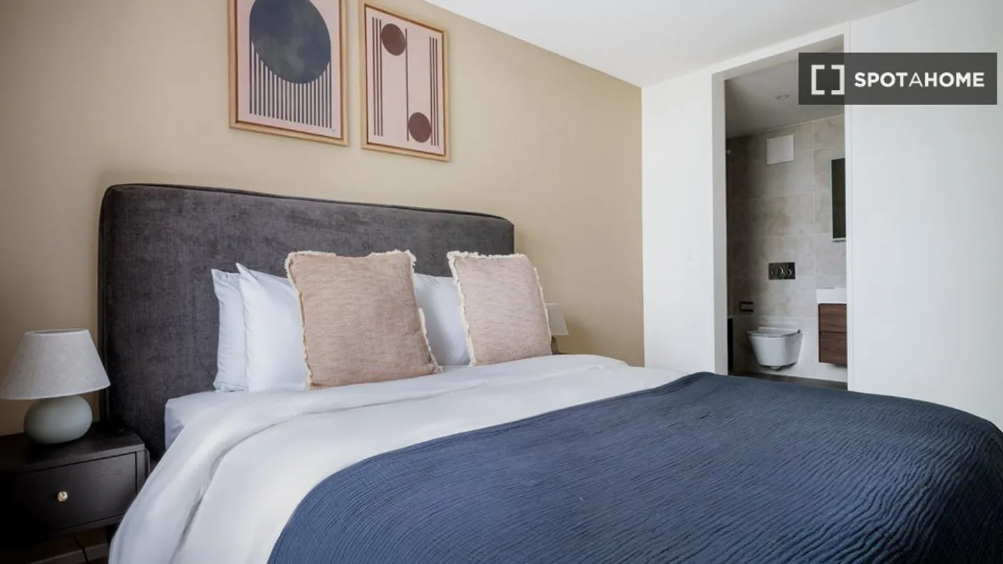 Discover, visit, and rent your new home online with complete confidence. - Photo 13 of 18