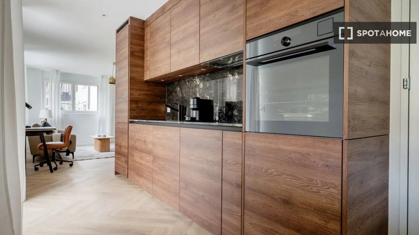 Discover, visit, and rent your new home online with complete confidence. - Photo 7 of 18