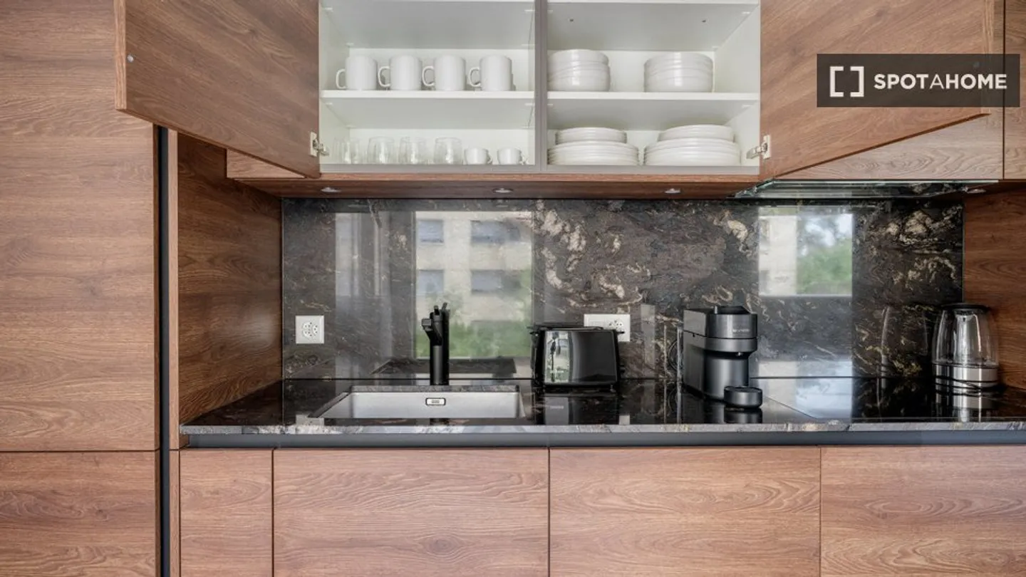 Discover, visit, and rent your new home online with complete confidence. - Photo 8 of 18