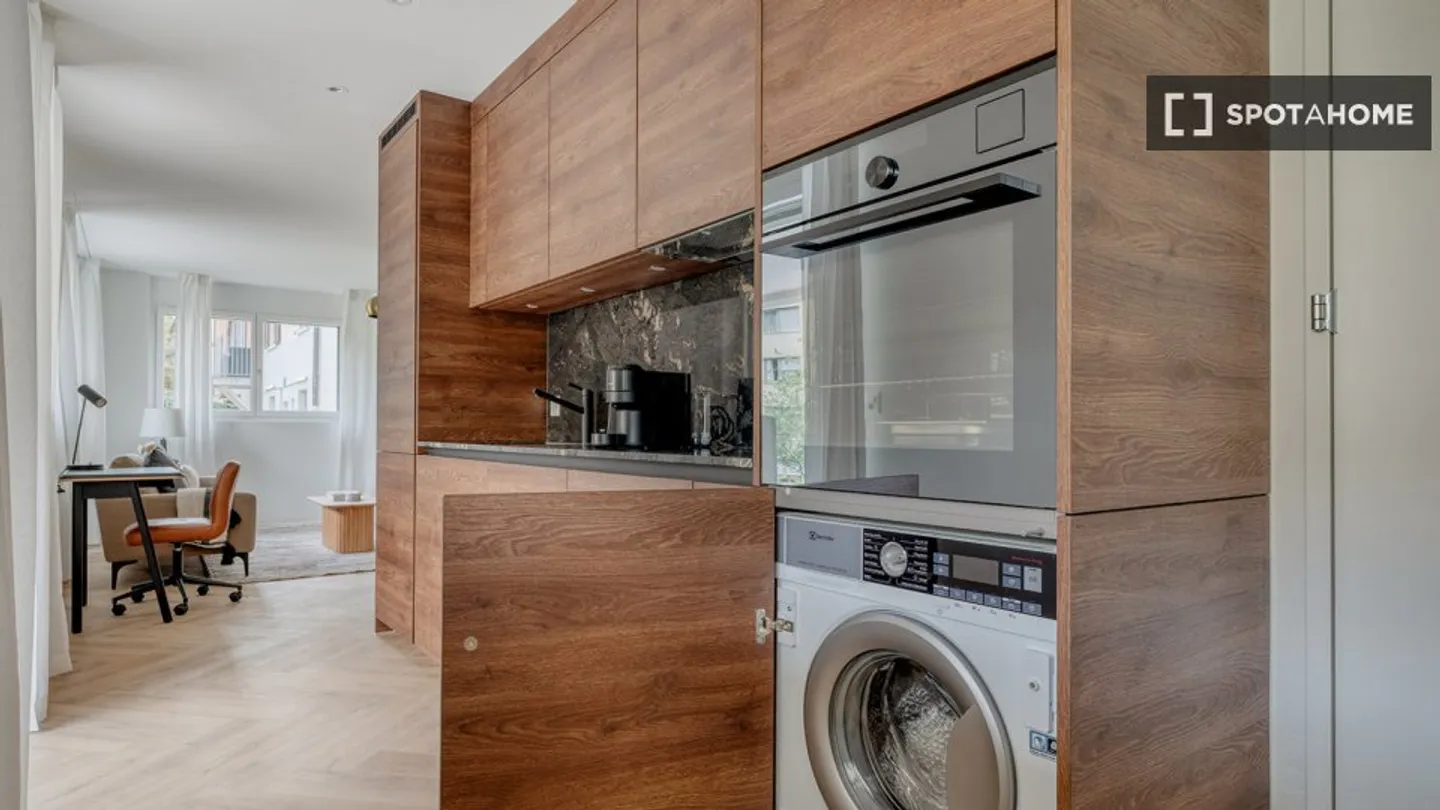 Discover, visit, and rent your new home online with complete confidence. - Photo 9 of 18