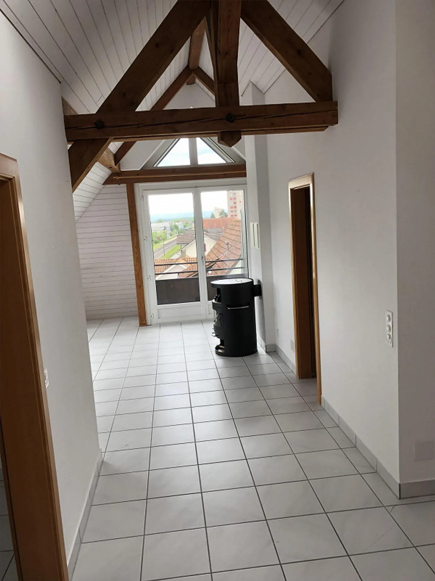 2 ½ Room Apartment - Photo 4 of 5