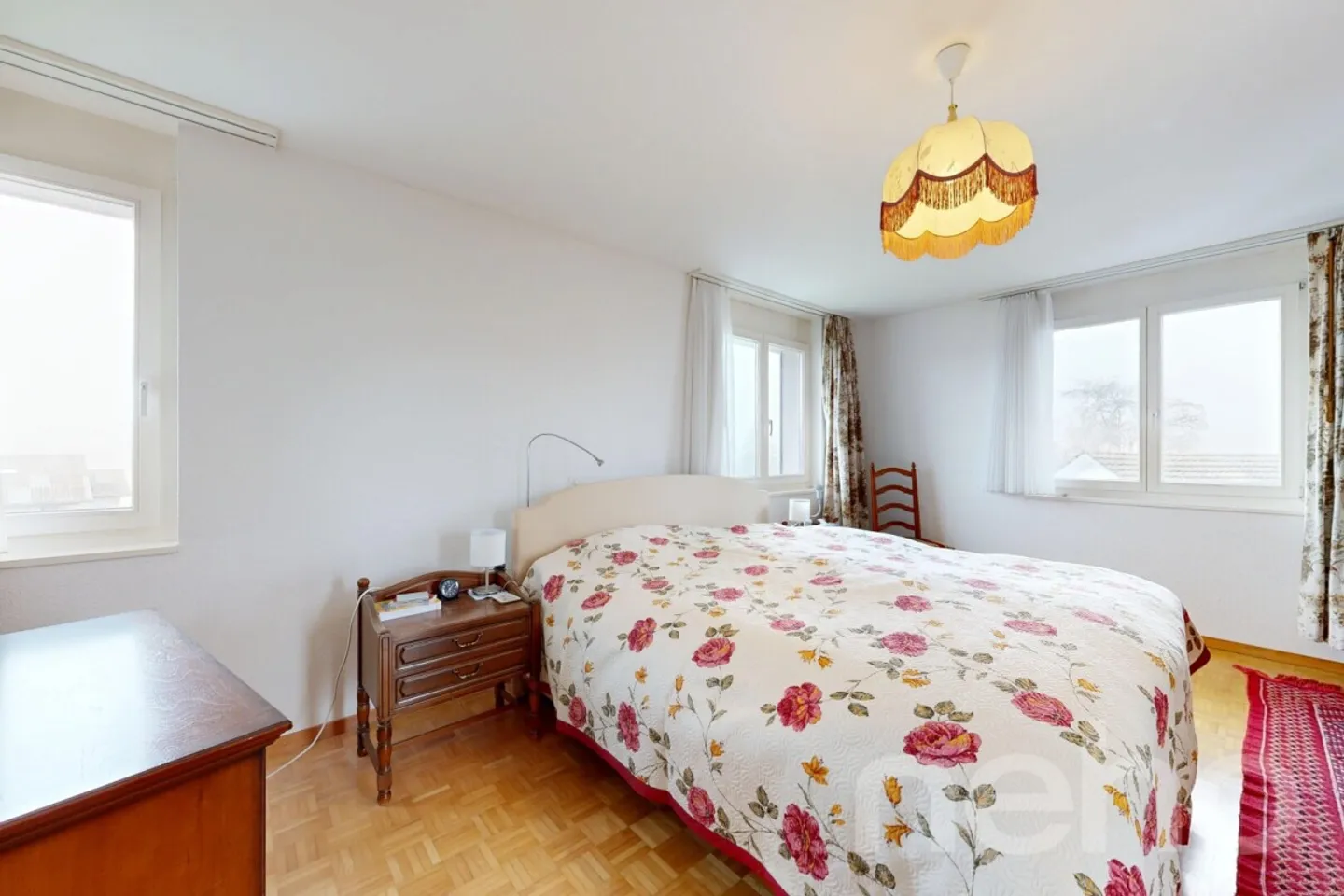 Casa unifamiliare ben tenuta con grande terreno - Foto 5 di 10