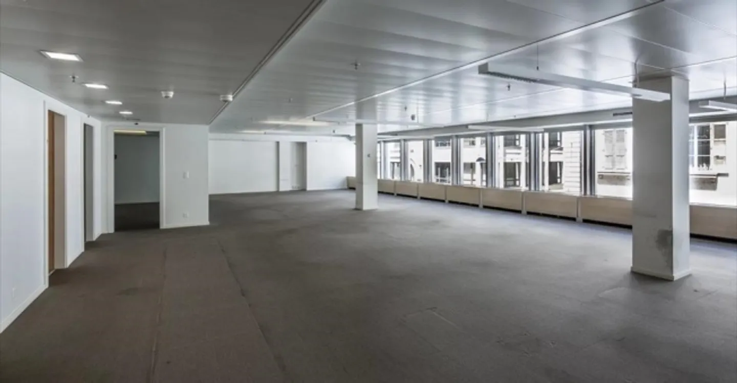 Office space for rent - Photo 2 of 10