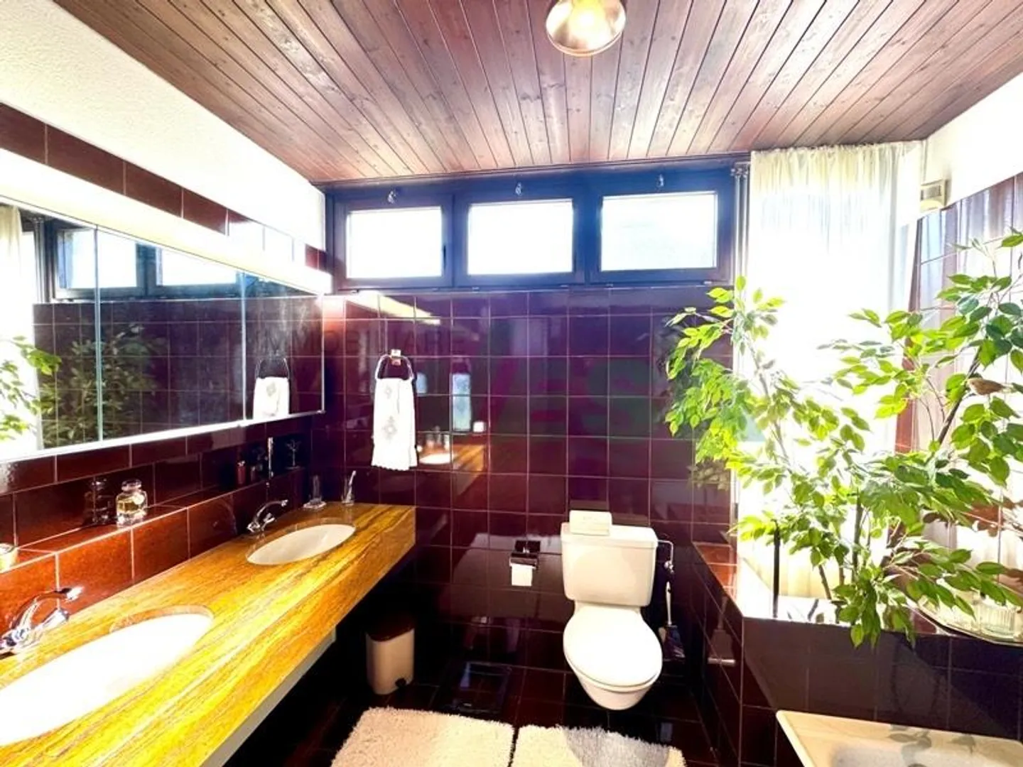 Cozy single-storey villa with beautiful garden and pool - Photo 12 of 13