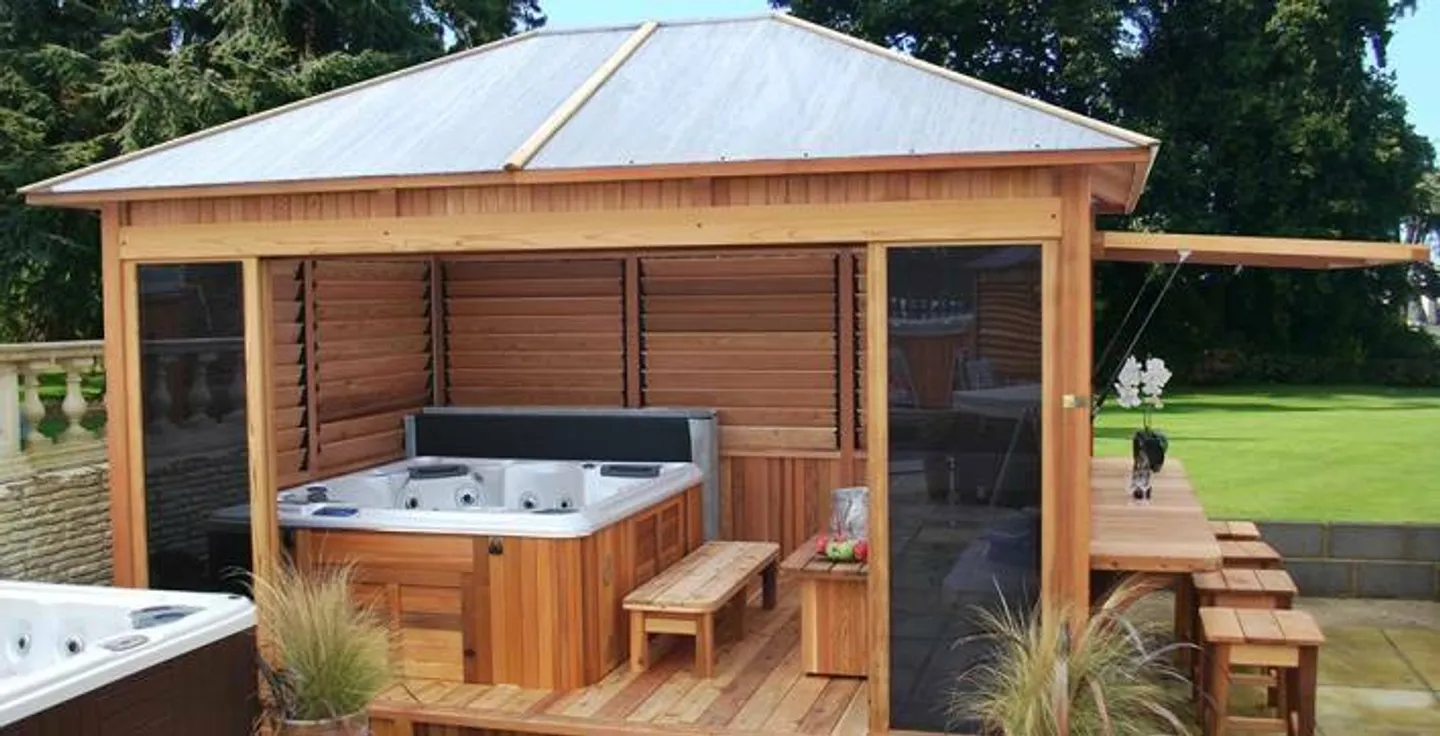 Chalet lussuoso dotato di domotica, spa, cabine armadio e grande garage - Foto 10 di 13
