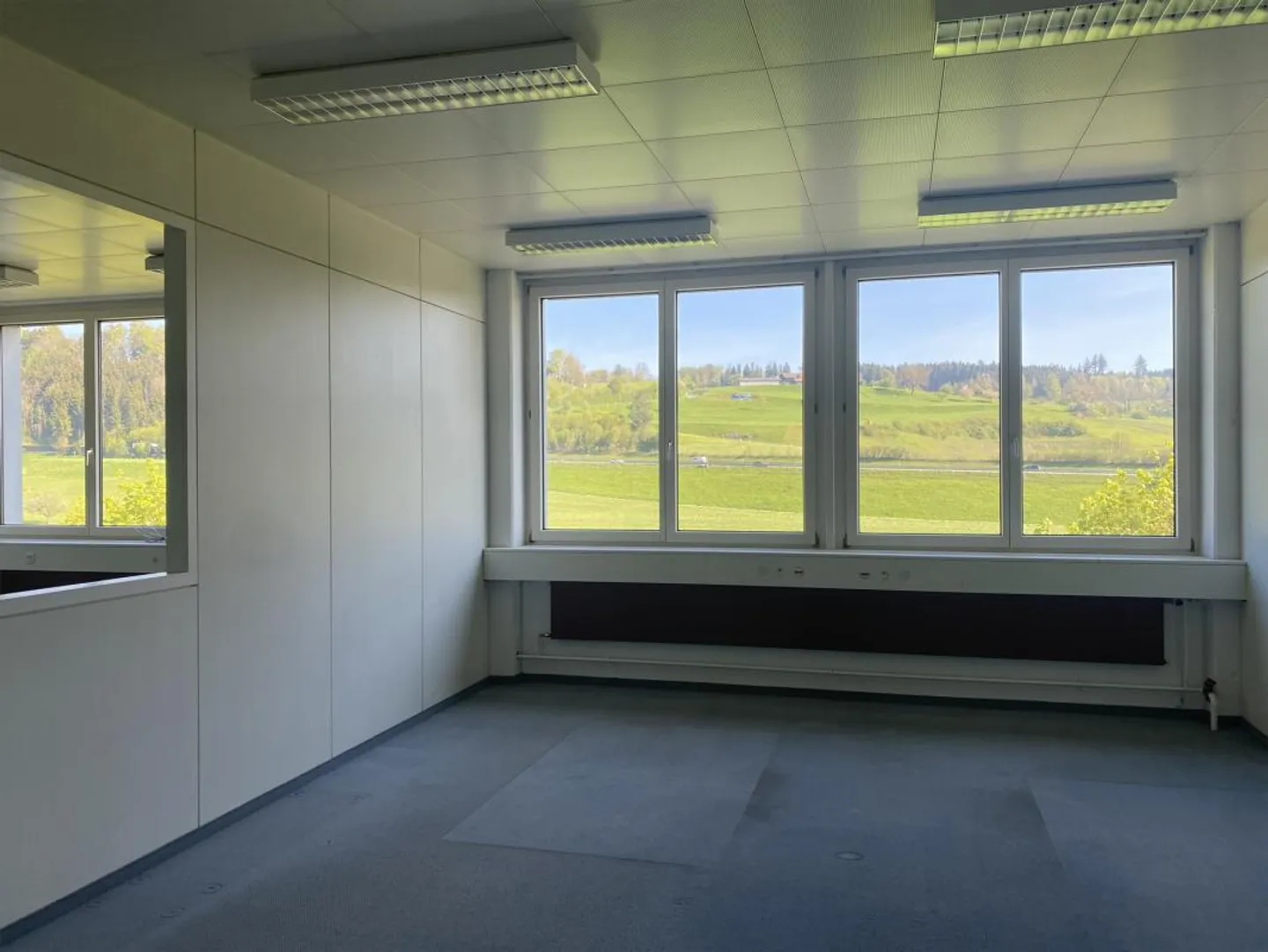 Spazio commerciale ampliato nel Westcenter SG (135 m2) - Foto 1 di 11