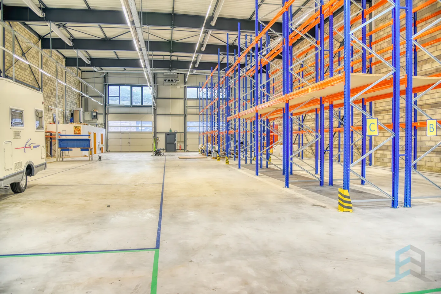 FOR RENT Modern and Fitted Industrial Hall in Daval (Sierre) - Photo 3 of 13