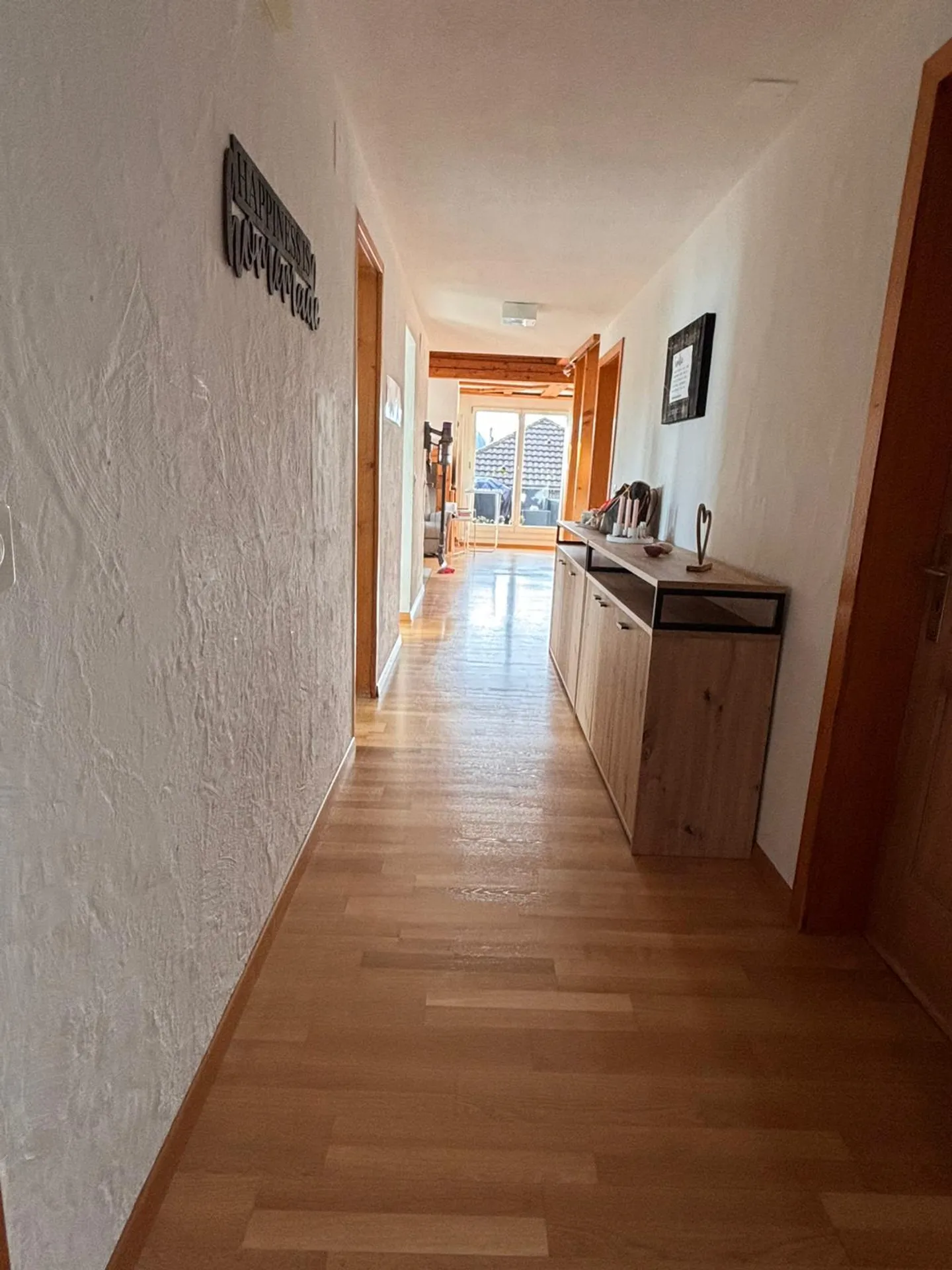 Spacious 4.5 Room Attic Apartment in Weier near Affoltern - Photo 3 of 14