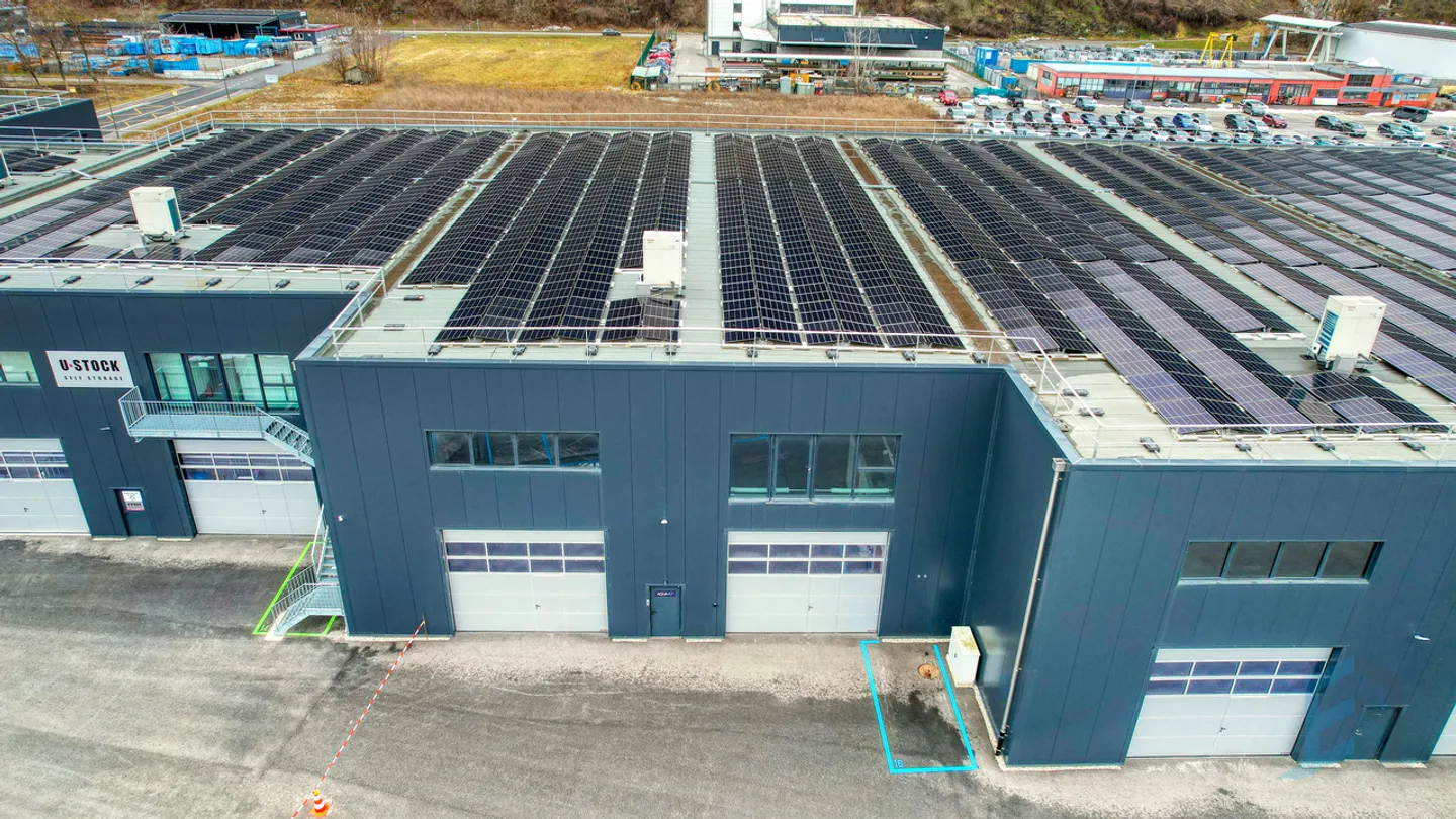 FOR RENT Modern and Fitted Industrial Hall in Daval (Sierre) - Photo 12 of 13