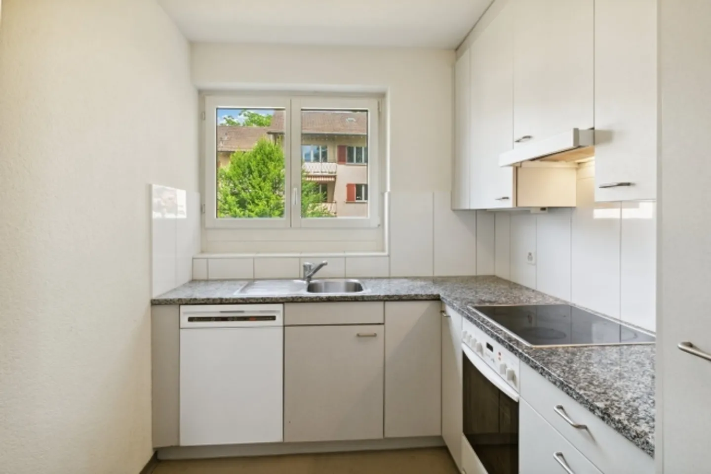 «5 Zimmer Wohnung in Albisrieden - befristet bis 31.12.2026» - Foto 1 von 8