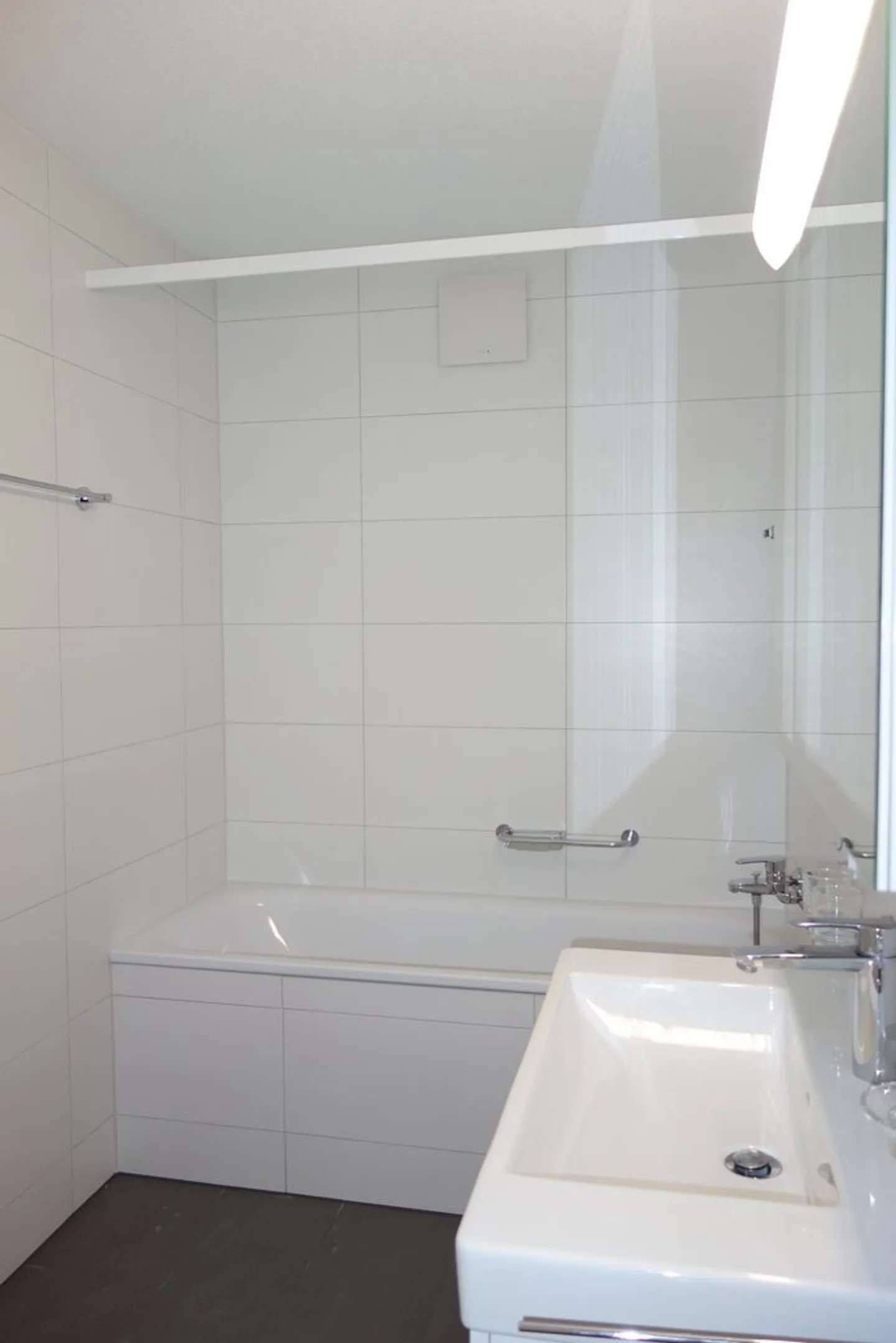 Appartamento ristrutturato nel cuore della vita cittadina - Foto 3 di 12