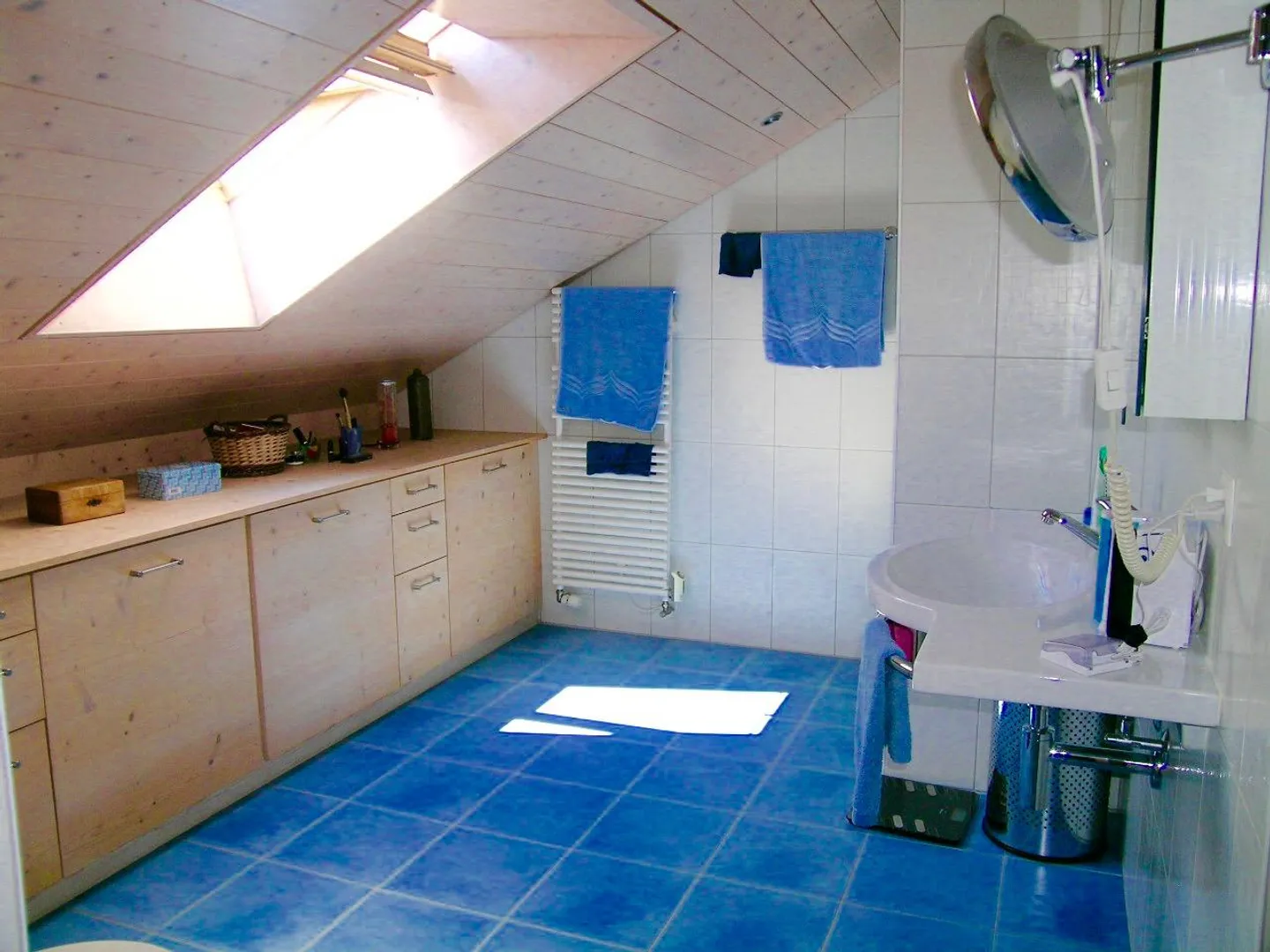 For sale in Corseaux, exceptional apartment of 7 rooms in triplex. - Photo 14 of 14