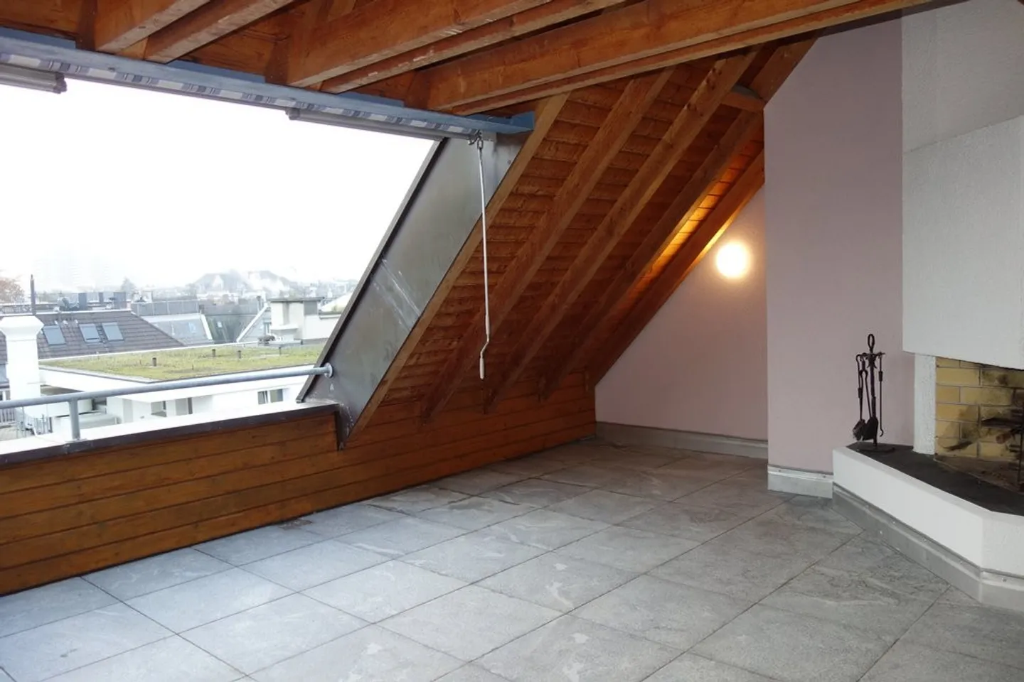 Appartamento ristrutturato nel cuore della vita cittadina - Foto 5 di 12