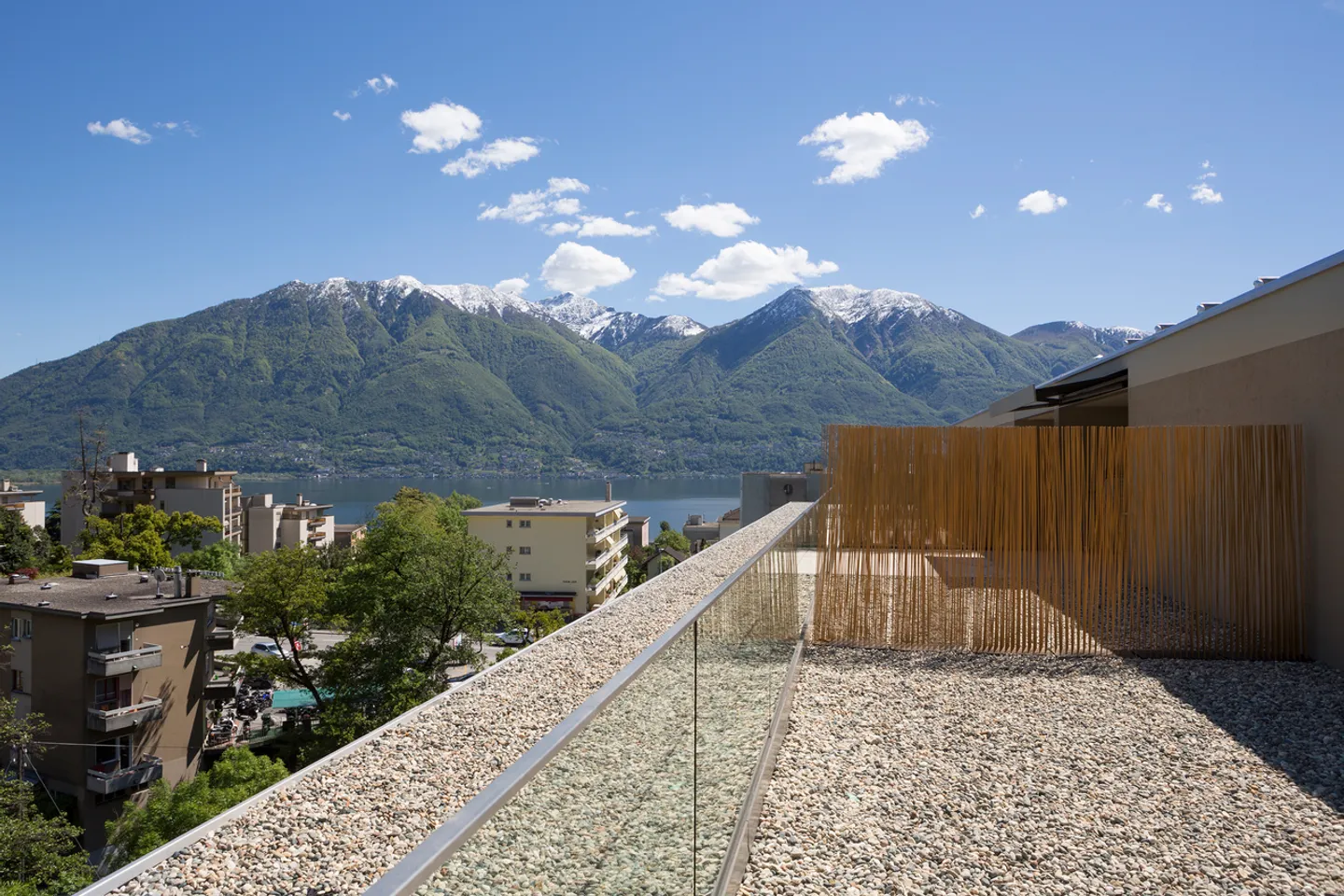 Apartment for rent - Photo 2 of 6