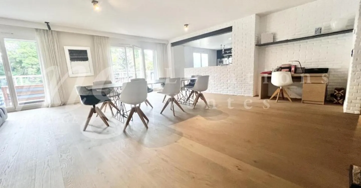 SUPERBO APPARTAMENTO DI 7 STANZE DI 250 m2 CON GRANDE TERRAZZA - 3 BALCONI E VISTA LIBERA - Foto 3 di 13