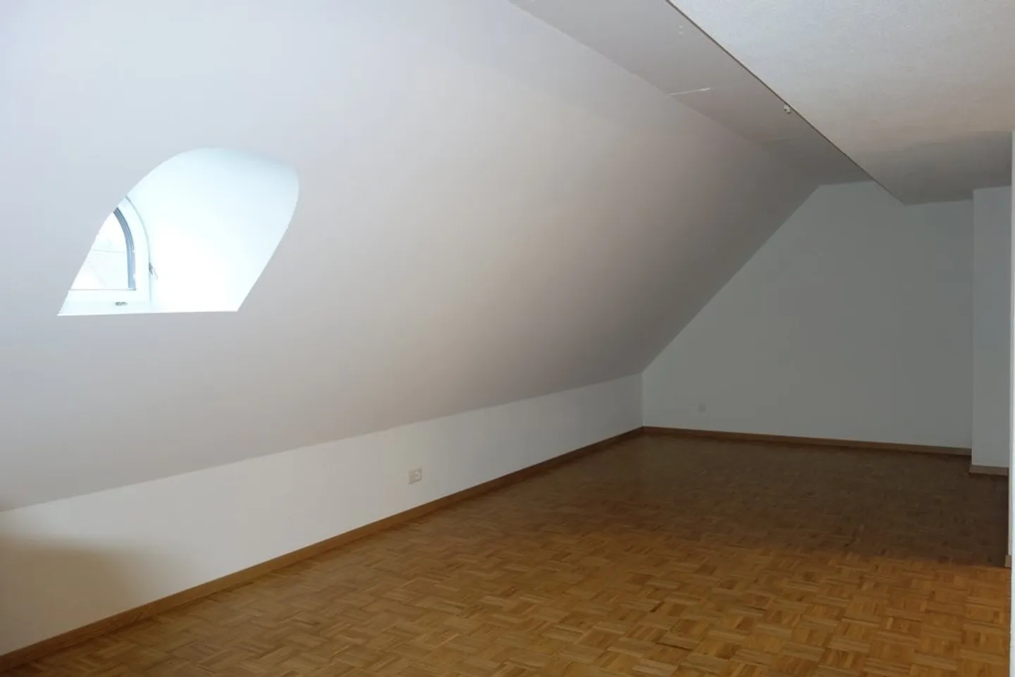 Appartamento ristrutturato nel cuore della vita cittadina - Foto 9 di 12