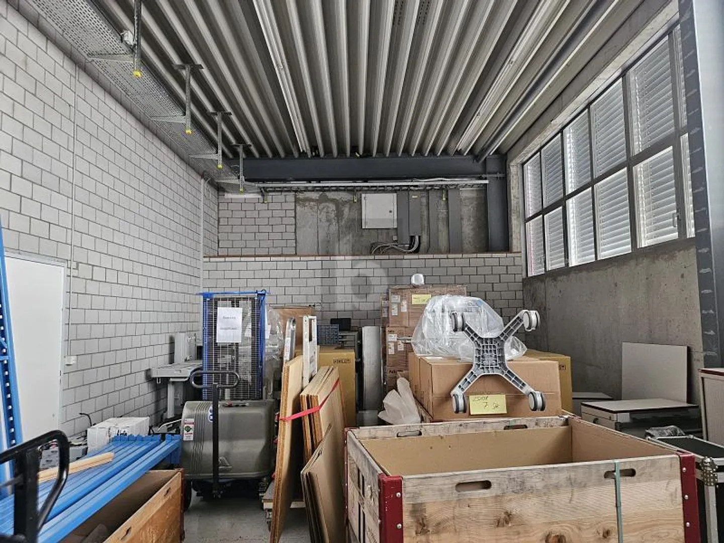 ILLUMINATO IN UNA POSIZIONE ECCELLENTE - Foto 5 di 6