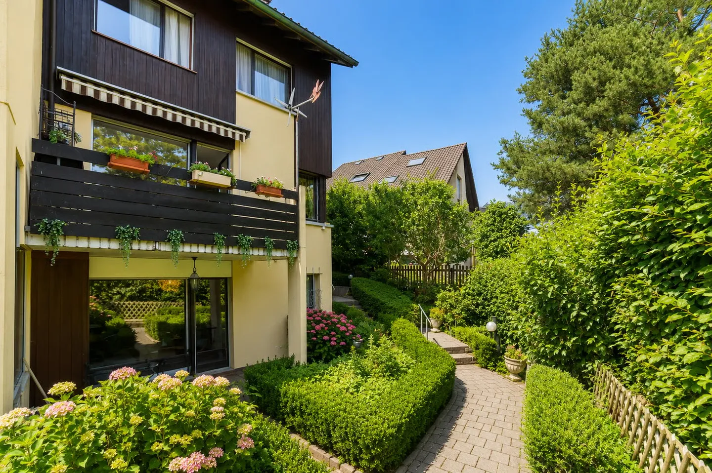 Charmantes Einfamilienhaus in Zürich - Foto 15 von 17