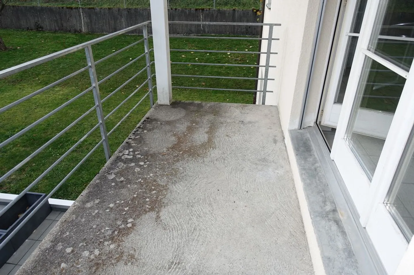 Short - 4.5-room apartment with balcony and garage - Photo 8 of 10