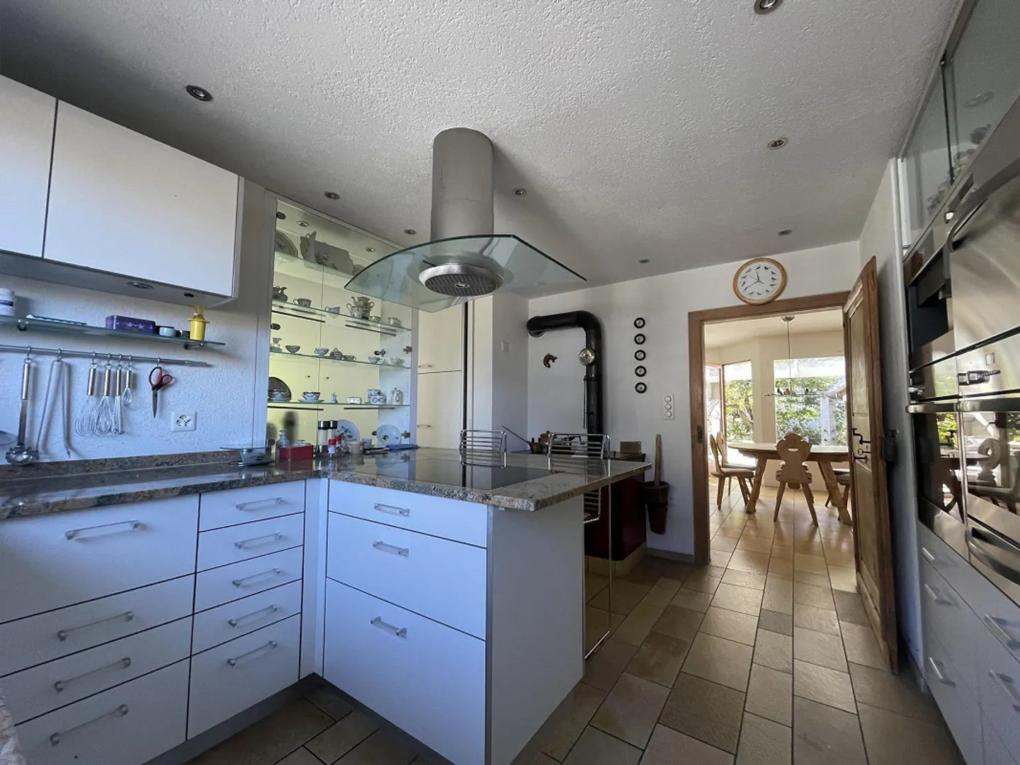 Section de maison de 4,5 pièces avec jardin dans un emplacement central à Trimmis - Photo 5 sur 17