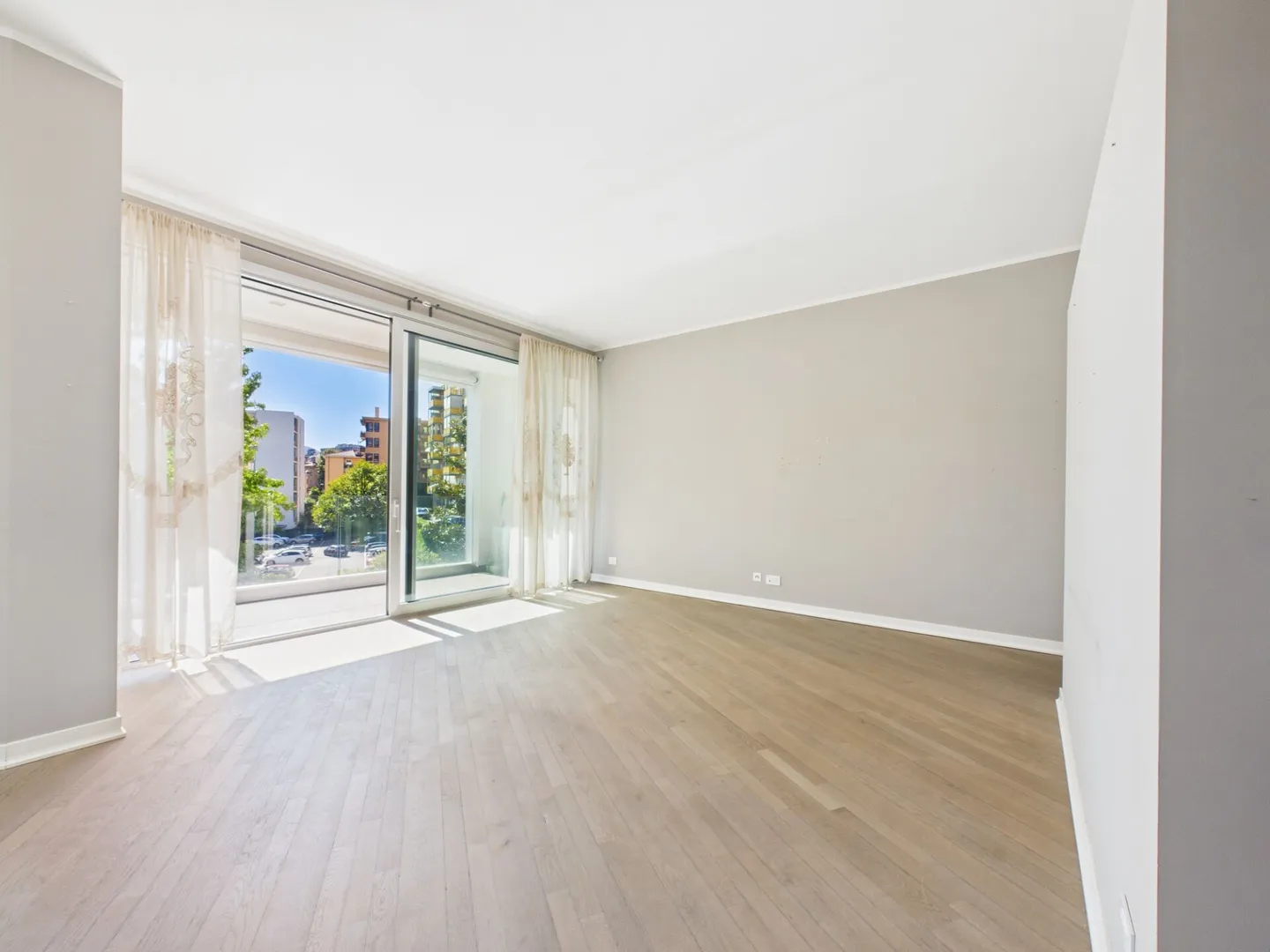 Appartamento elegante di 4,5 stanze con due bagni nel centro di Lugano - Foto 11 di 18