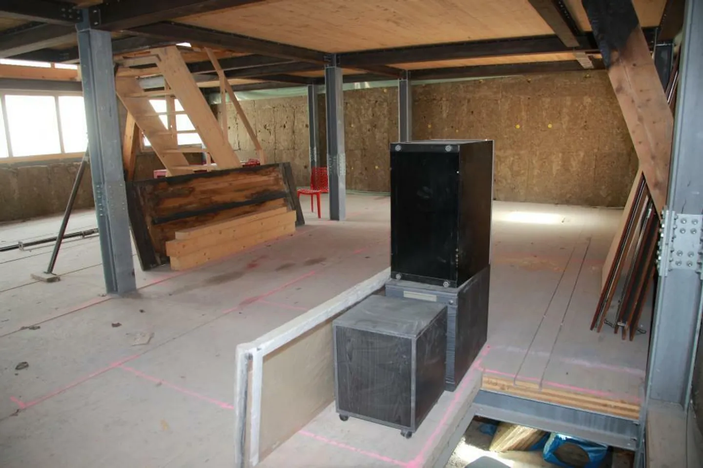 Village House Transformed into BnB with 7 Rooms for Rent of 200 m2 + a Large Apartment of 143 m2 - Photo 8 of 13