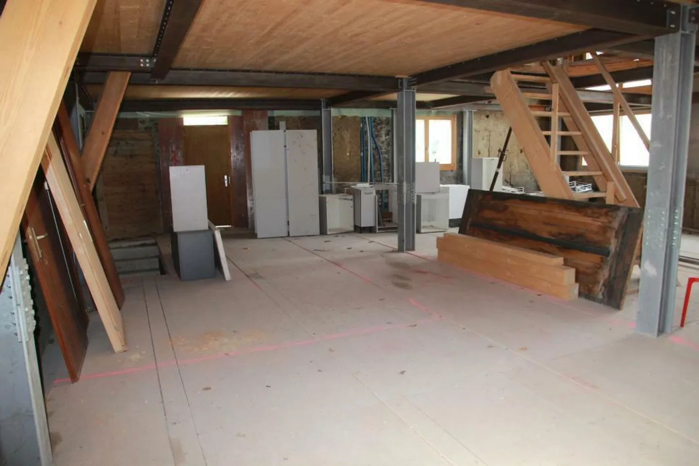 Village House Transformed into BnB with 7 Rooms for Rent of 200 m2 + a Large Apartment of 143 m2 - Photo 10 of 13