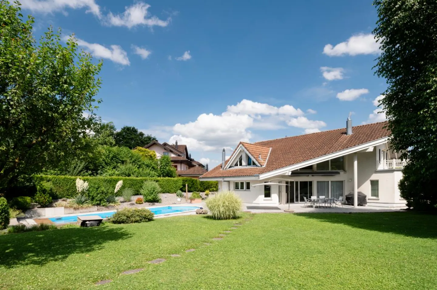 Grande maison familiale avec piscine, jardin et bien-être - Photo 1 sur 6