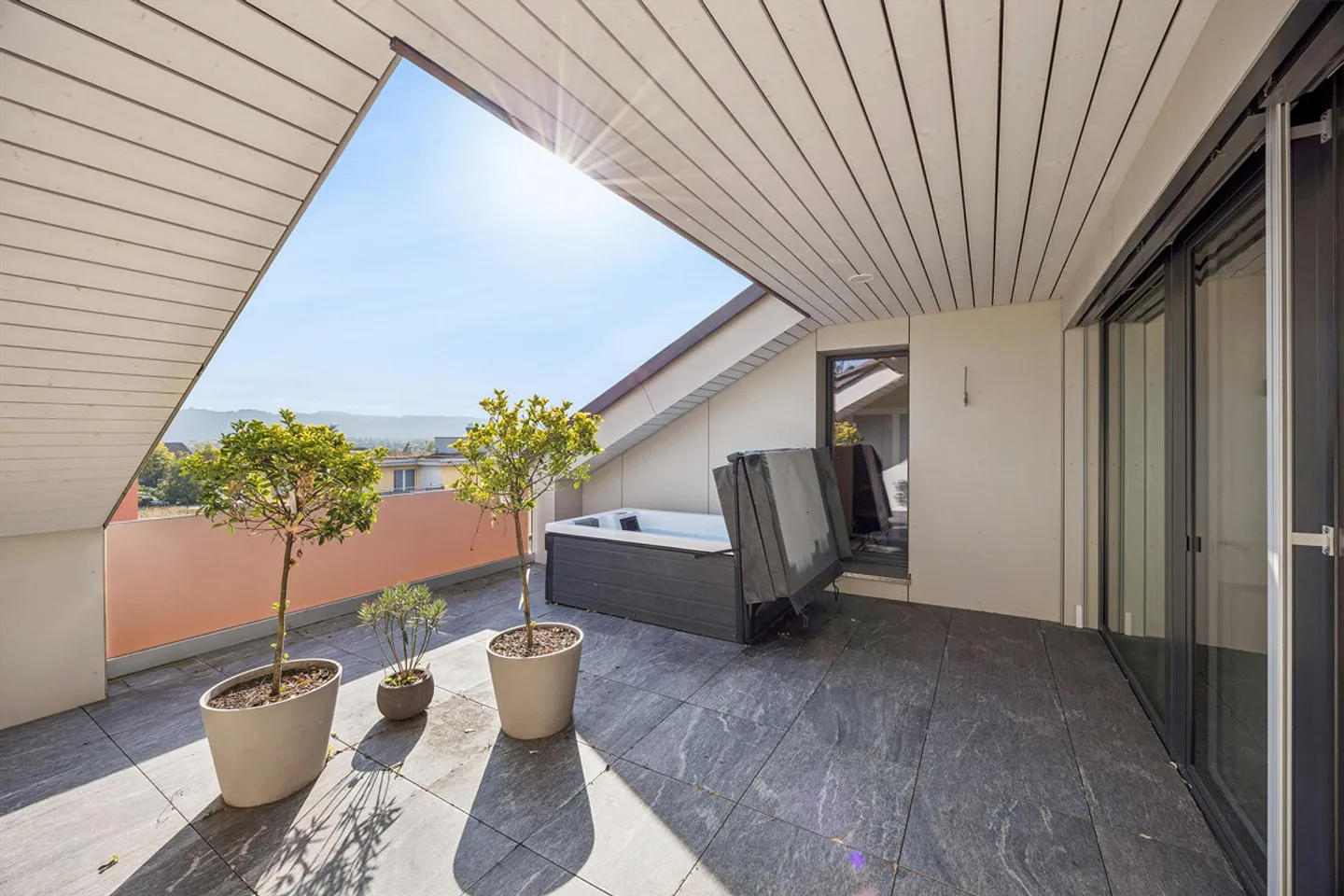 Exclusive climate comfort penthouse apartment with 220 m2 of space to dream! - Photo 1 of 29