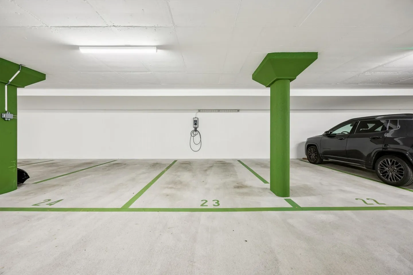 Exclusive climate comfort penthouse apartment with 220 m2 of space to dream! - Photo 5 of 29