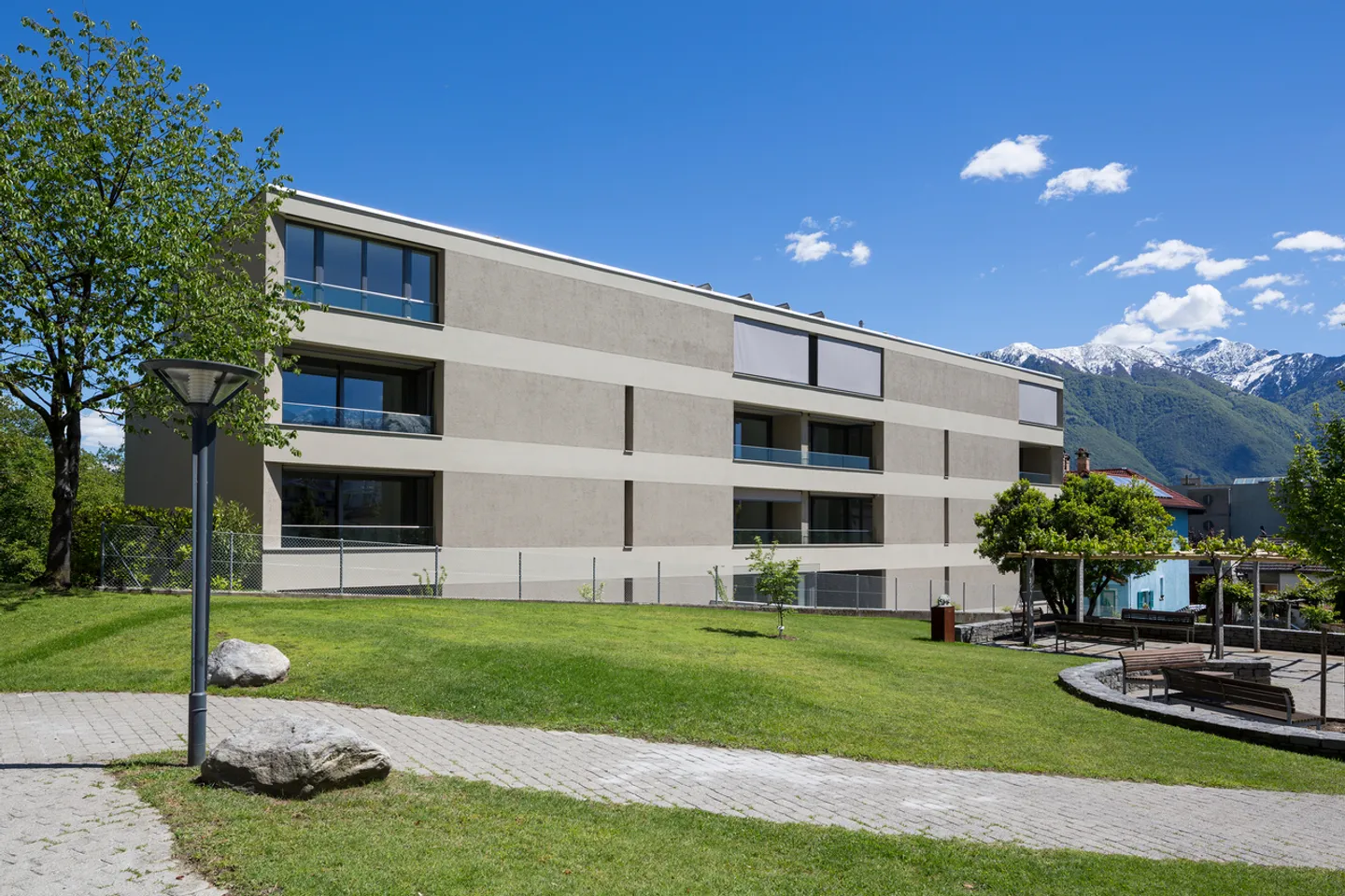 Apartment for rent - Photo 4 of 7