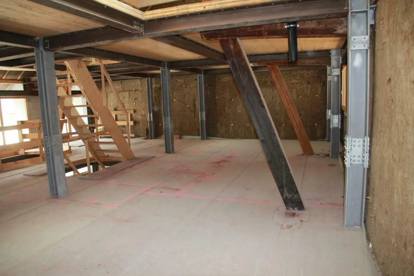 Village House Transformed into BnB with 7 Rooms for Rent of 200 m2 + a Large Apartment of 143 m2 - Photo 13 of 13