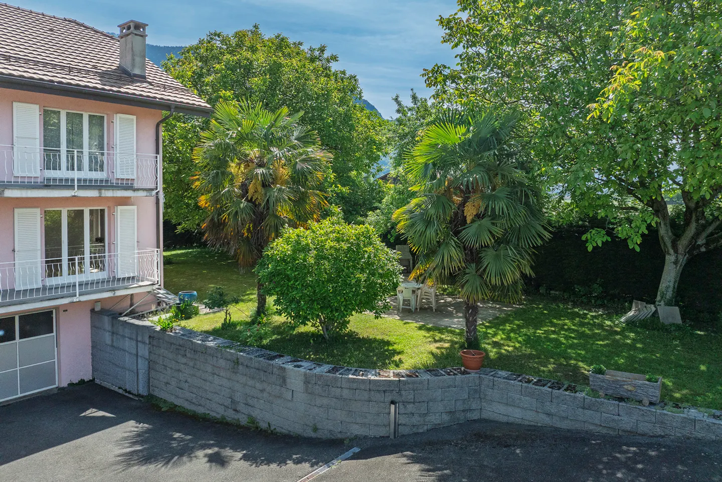 Einzelvilla mit Möglichkeit für 2 Wohnungen - Foto 15 von 16