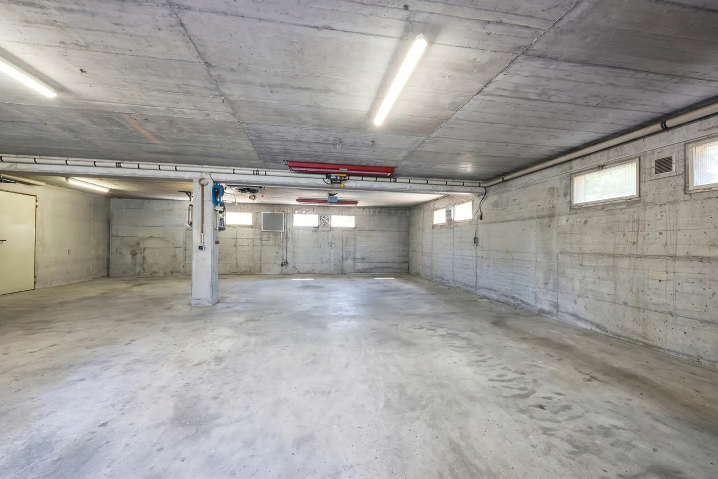 Einzelvilla mit Möglichkeit für 2 Wohnungen - Foto 16 von 16