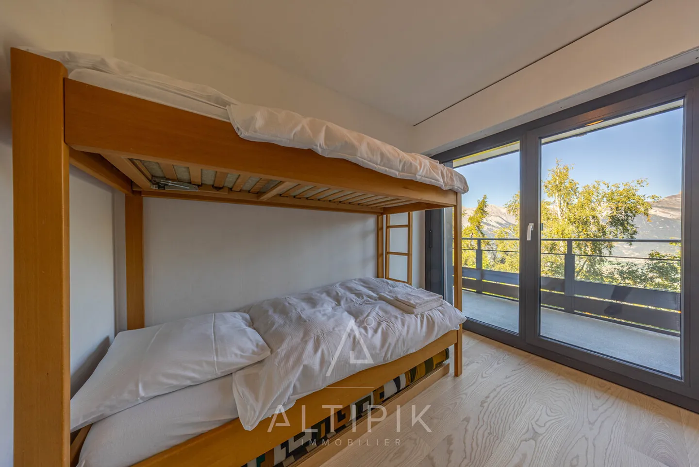 Appartement Rénové Charmant - Photo 5 sur 10