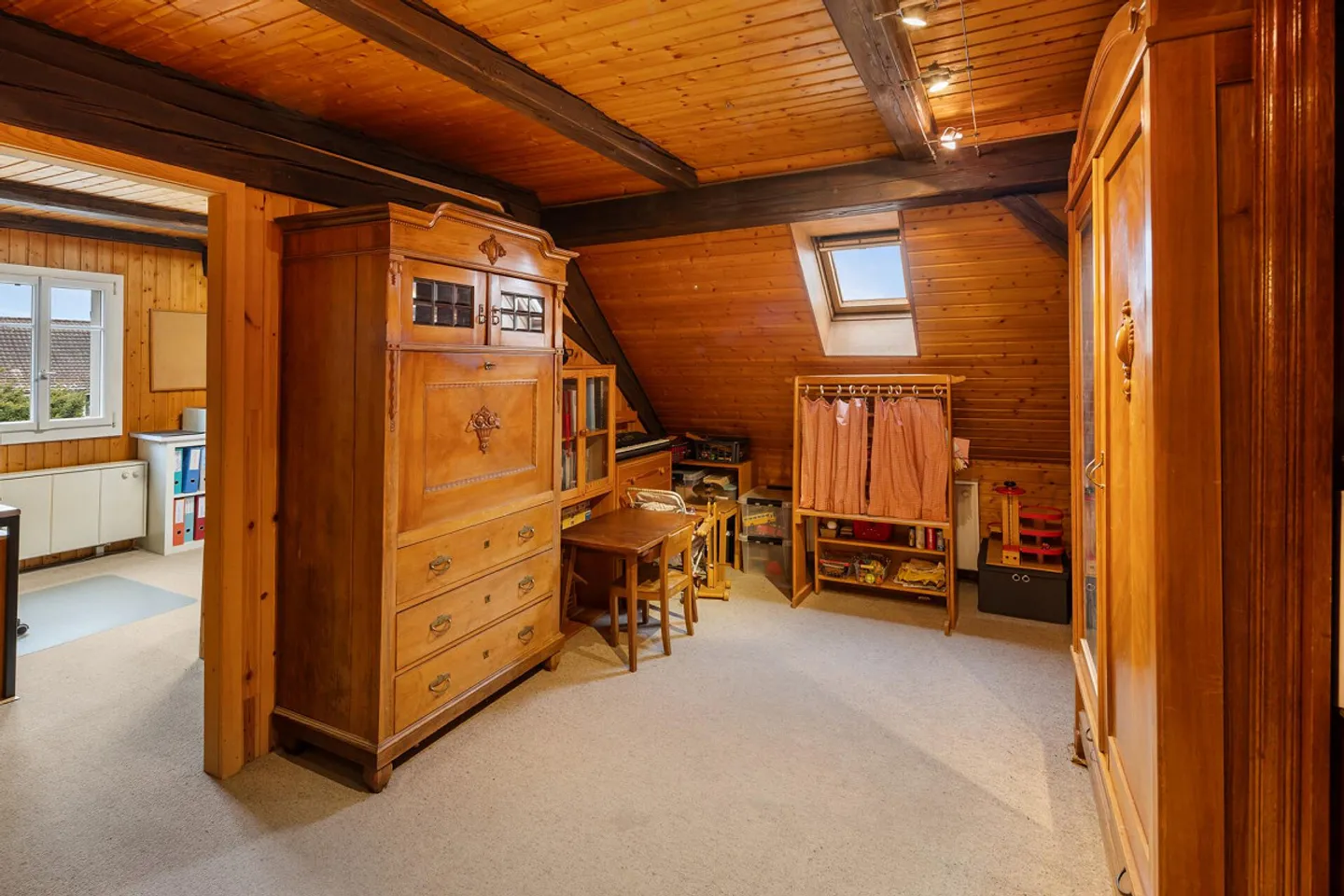 Maison de coin historique avec idylle de jardin et offre d'espace généreux - Photo 12 sur 30