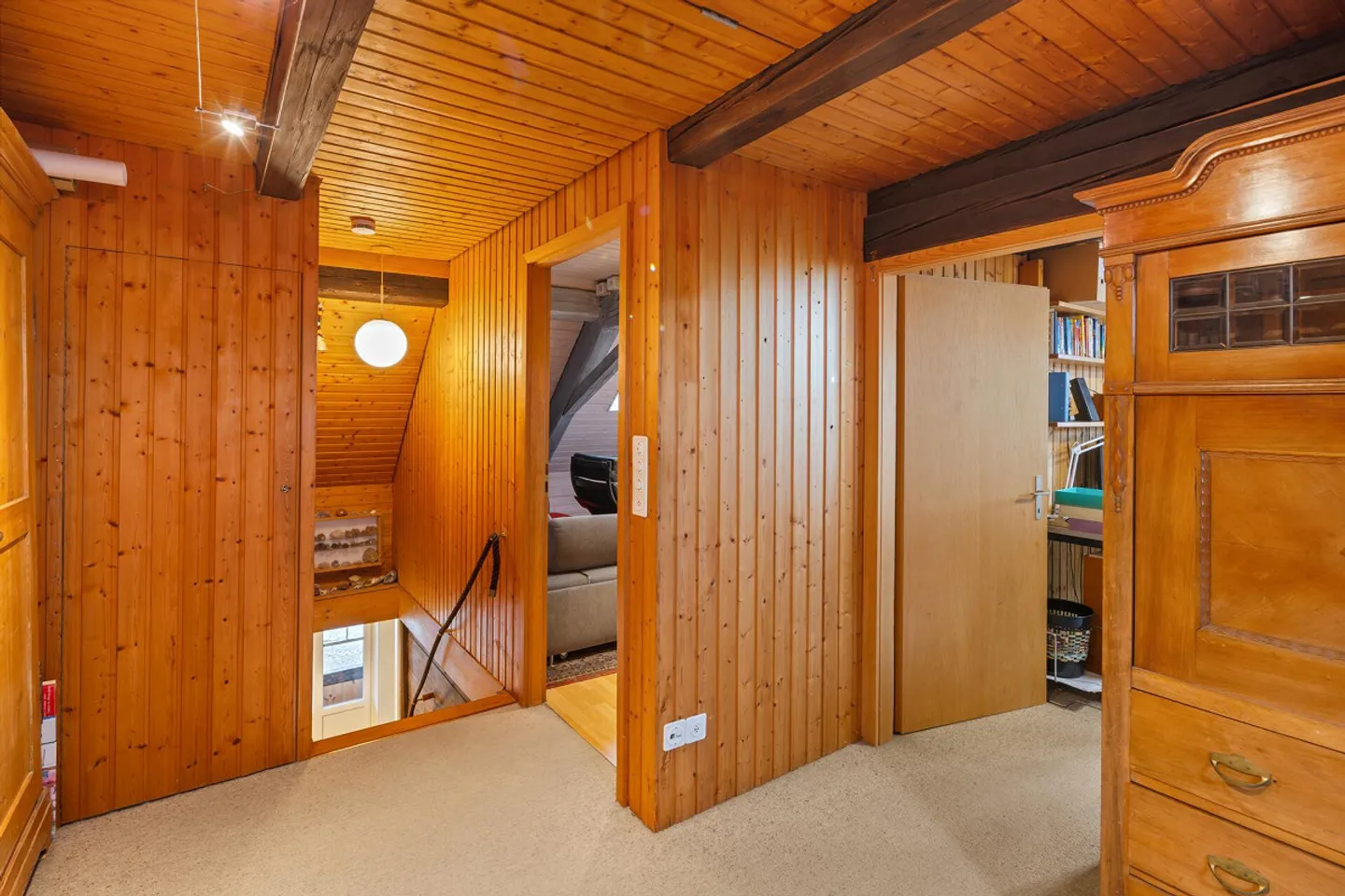 Maison de coin historique avec idylle de jardin et offre d'espace généreux - Photo 13 sur 30