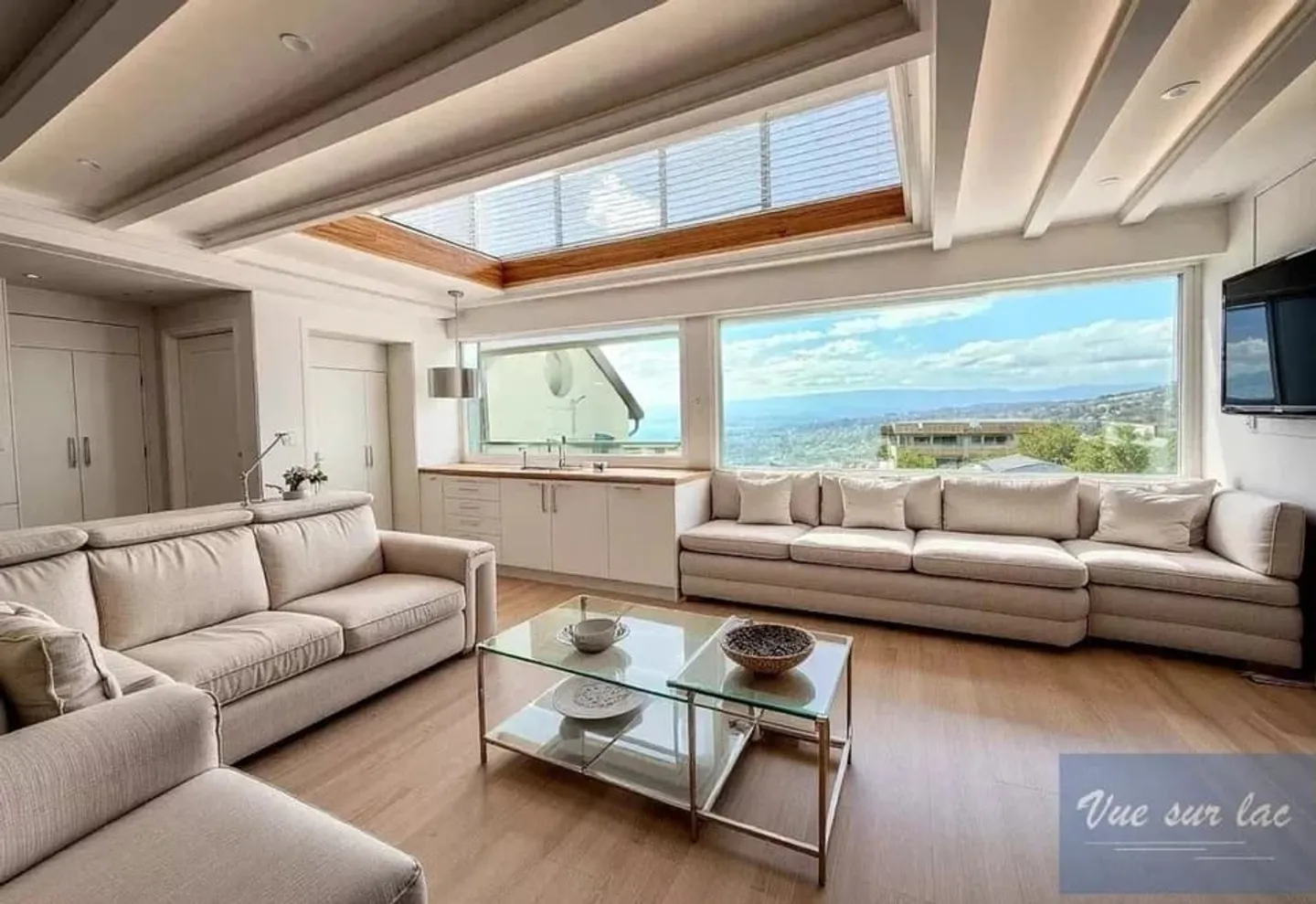 Aussergewöhnliches Haus mit Seeblick - Foto 13 von 13