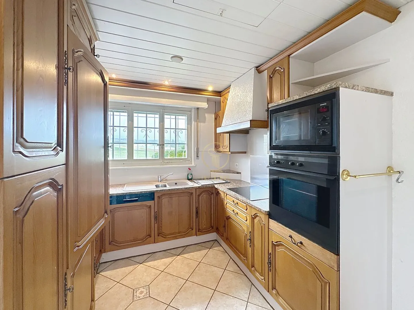 ST-PREX - Charming house with pool and lake view for rent in St-Prex - Photo 8 of 13
