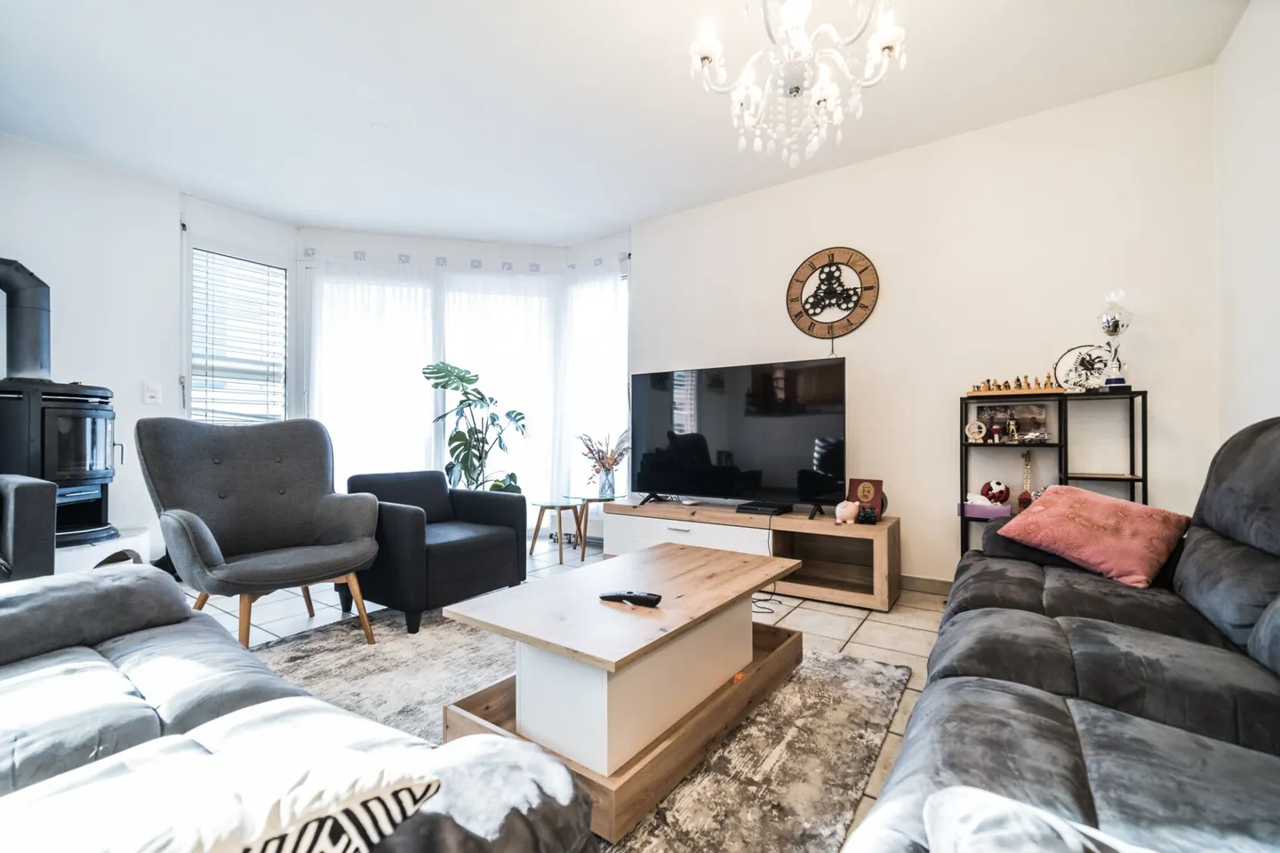 Appartement 4.5 pièces à louer idéalement situé à Martigny - Proche de la gare - Photo 1 sur 10