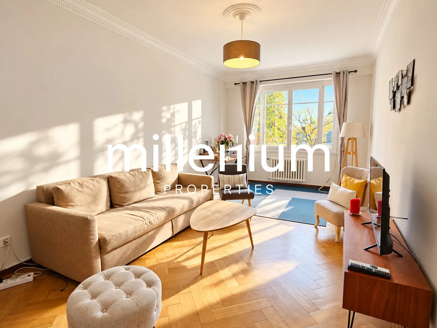 Magnificent furnished apartment of 90 m2 renovated in Pâquis, close to the lake - Photo 1 of 5