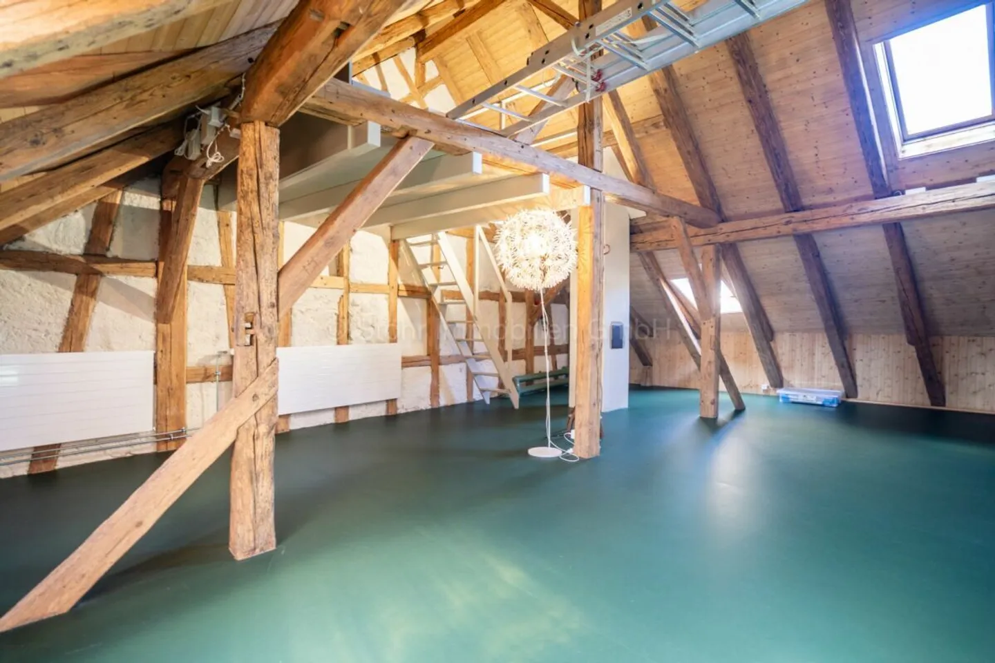 Fully Renovated 6.5-Room Middle House with Historic Character in Oberwinterthur - Photo 13 of 31