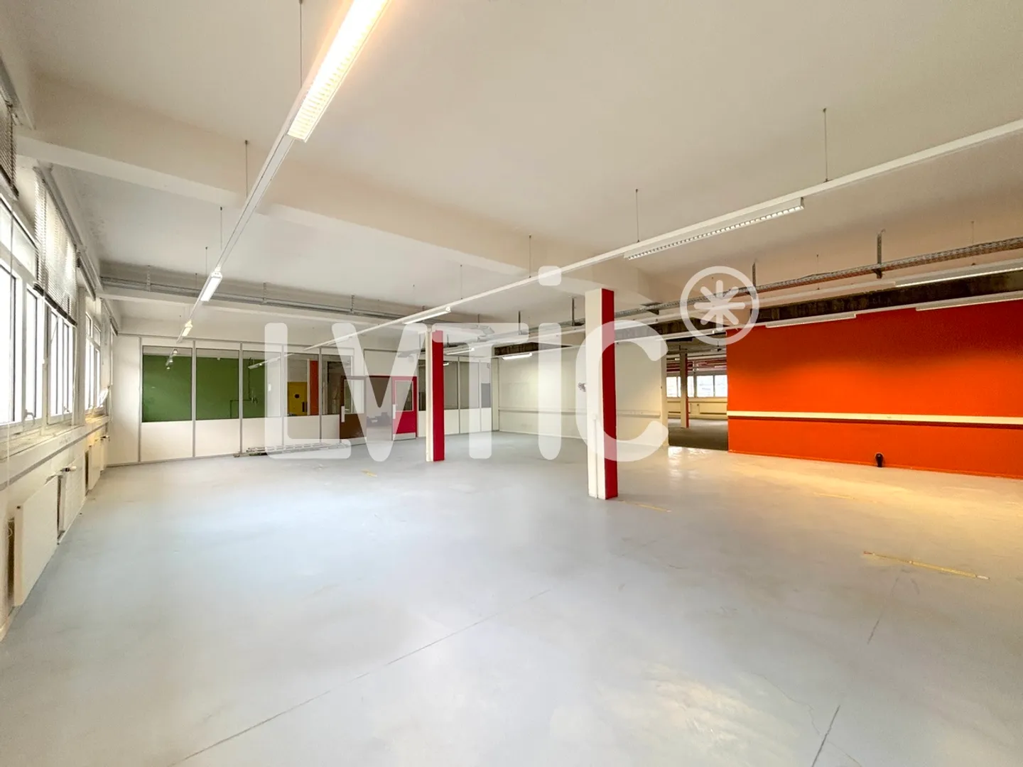 Espace Commercial Spacieux à Renens - Photo 3 sur 13