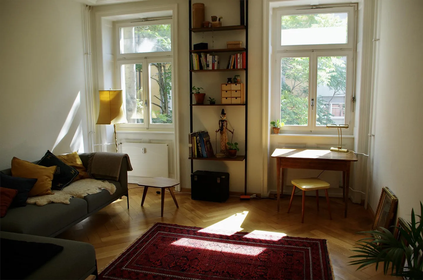 Appartement ancien de 3 pièces avec balcon sur la cour - Photo 4 sur 9