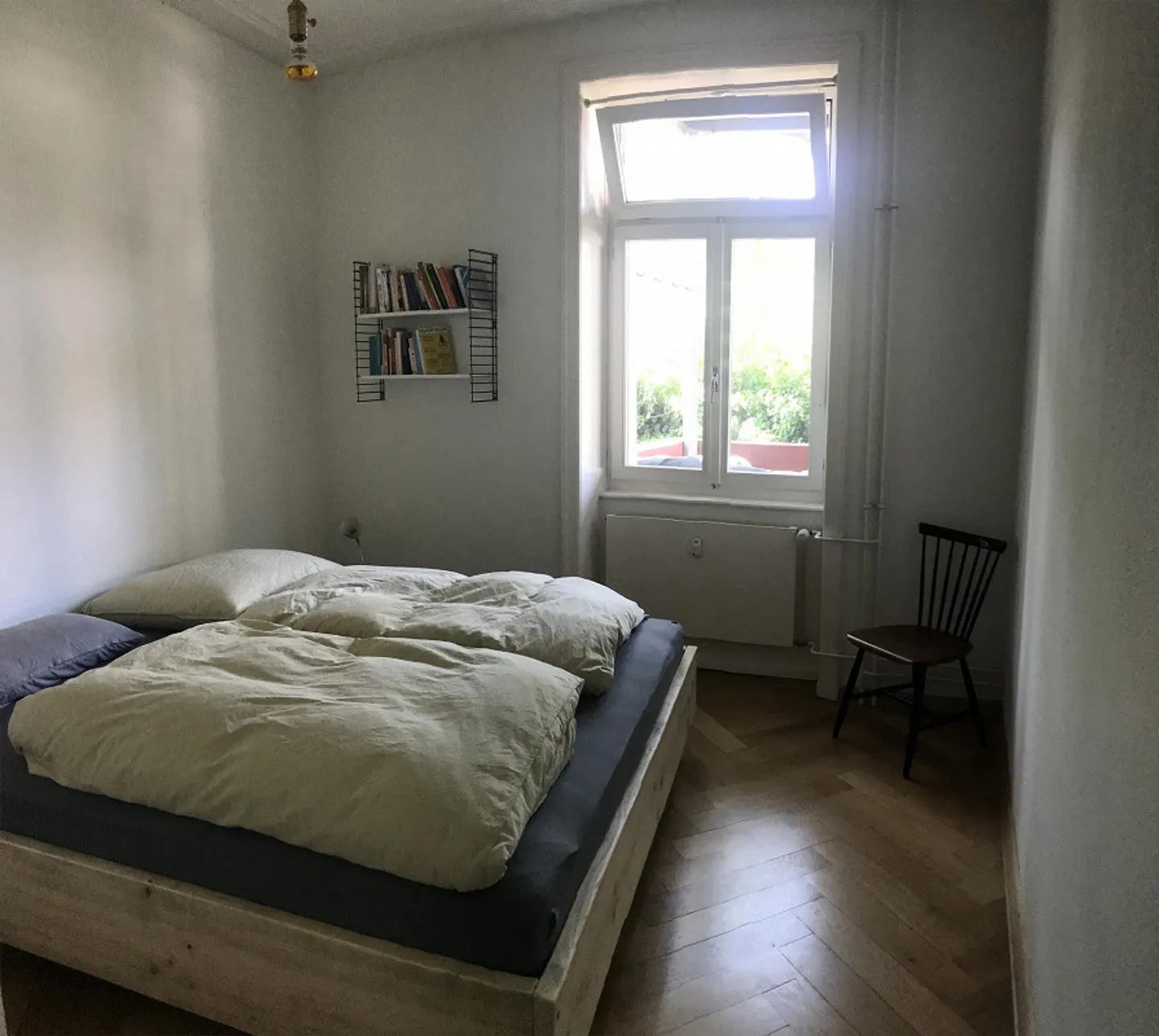 Appartement ancien de 3 pièces avec balcon sur la cour - Photo 6 sur 9