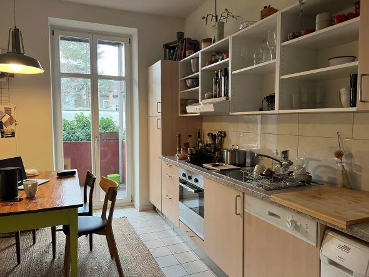 Appartement ancien de 3 pièces avec balcon sur la cour - Photo 7 sur 9