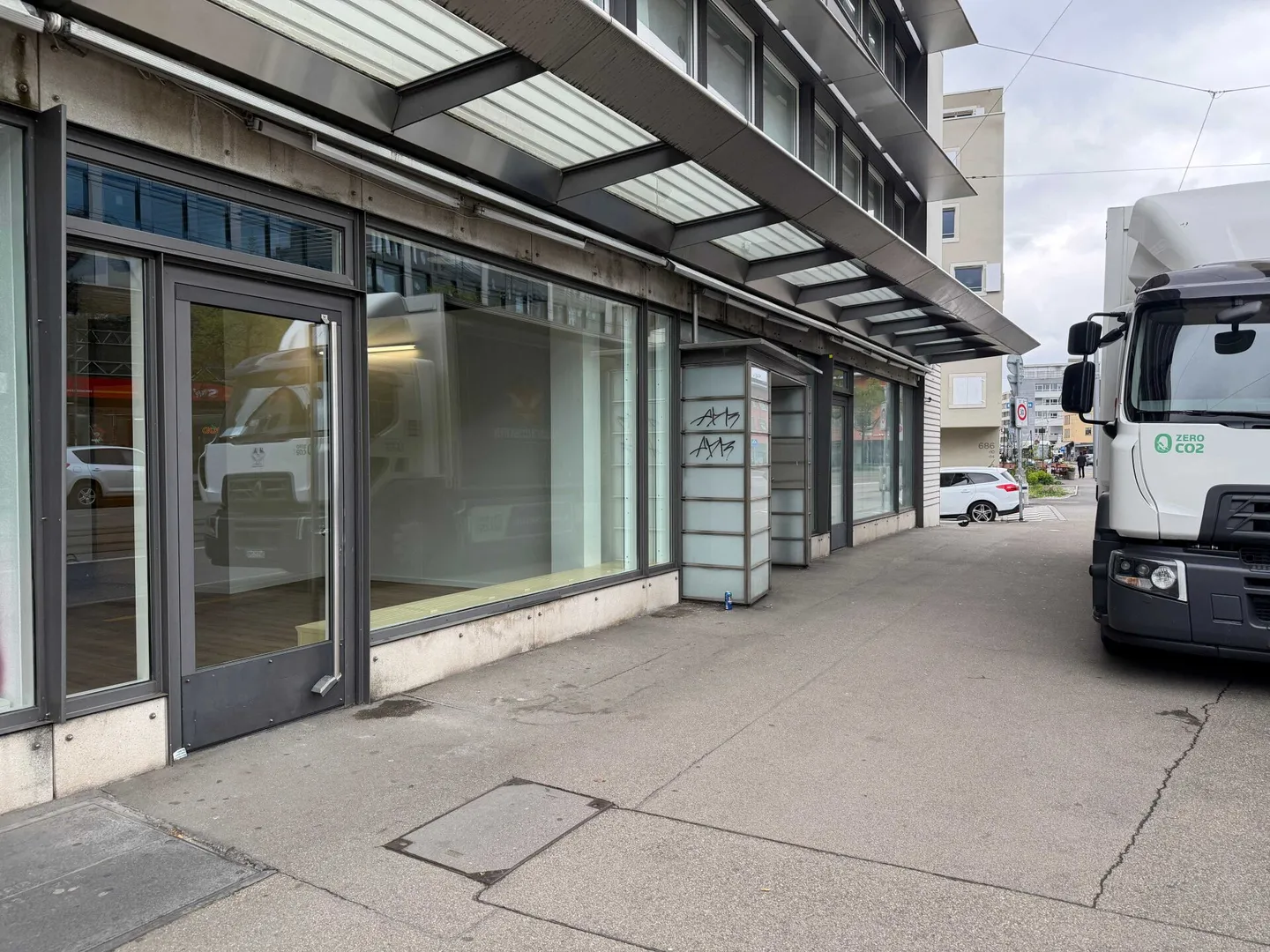 Moderne Verkaufsfläche in Zürich - Foto 6 von 7